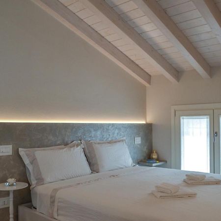 Garda Lake Maison D'Isabella Лонато Экстерьер фото