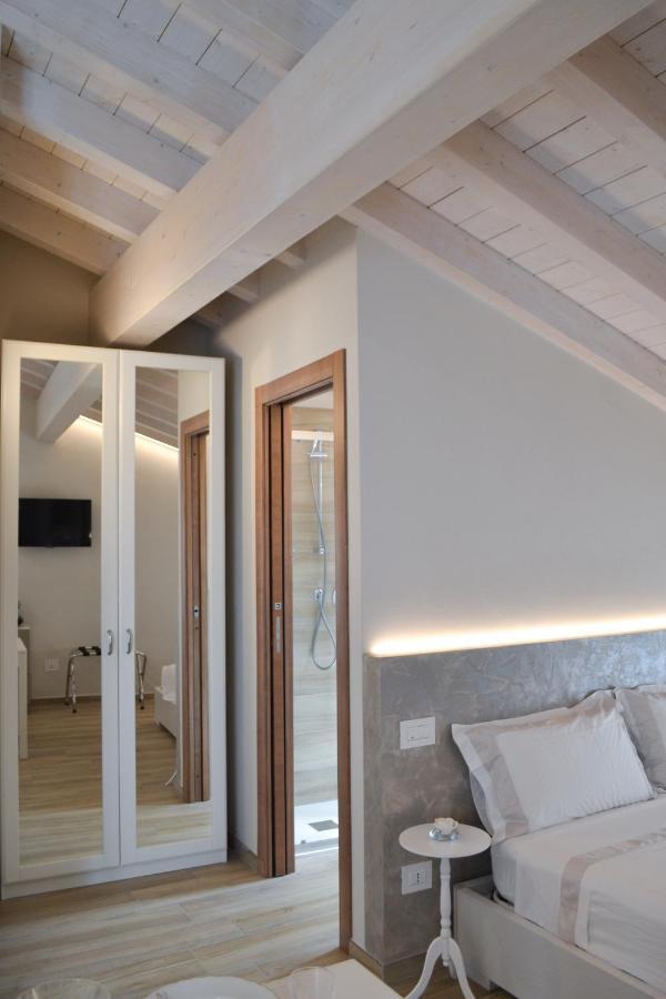 Garda Lake Maison D'Isabella Лонато Экстерьер фото